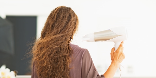 Saçların kabarmaması için pratik bilgiler