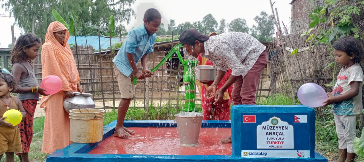 Sadakataşı bir yılda 1100 su kuyusu açılışı gerçekleştirdi