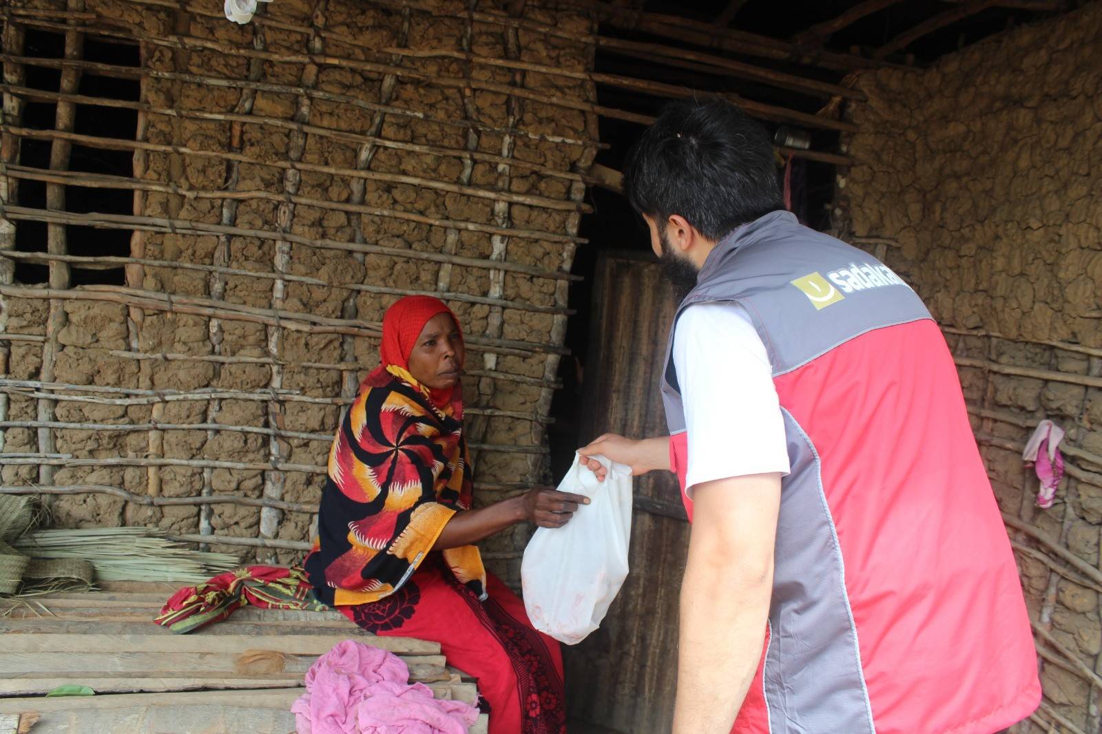 Sadakataşı kurban ekipleri yola çıktı