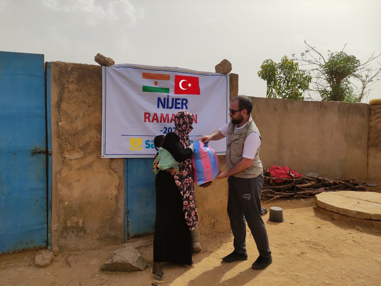 Sadakataşı Nijer’e Ramazan yardımı ulaştırdı