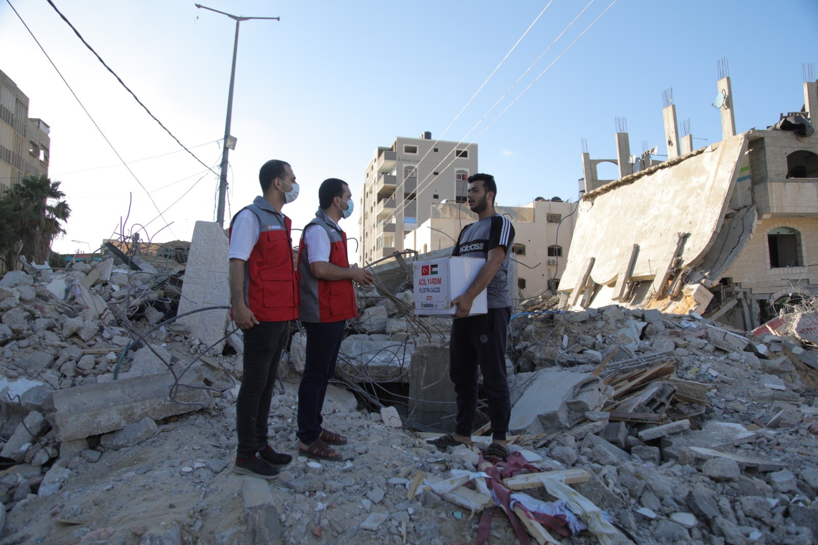 Sadakataşı’ndan Gazze’ye gıda yardımı