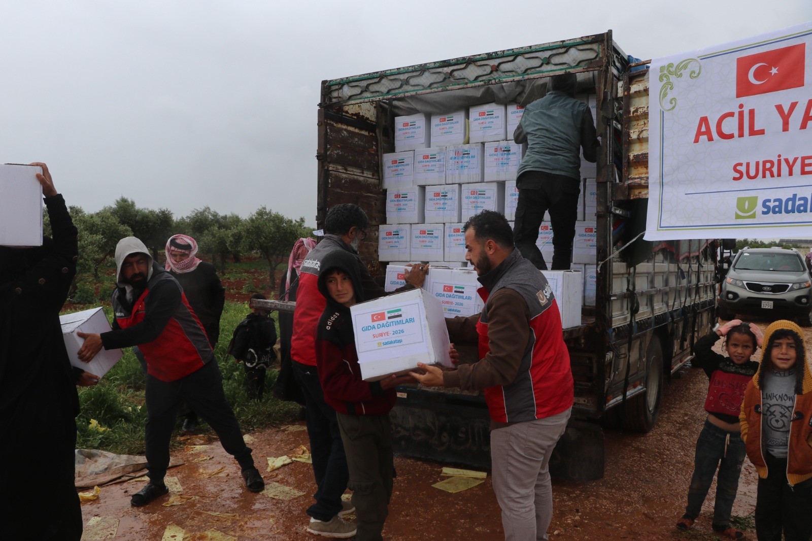 Sadakataşı’ndan İdlib'e gıda yardımı