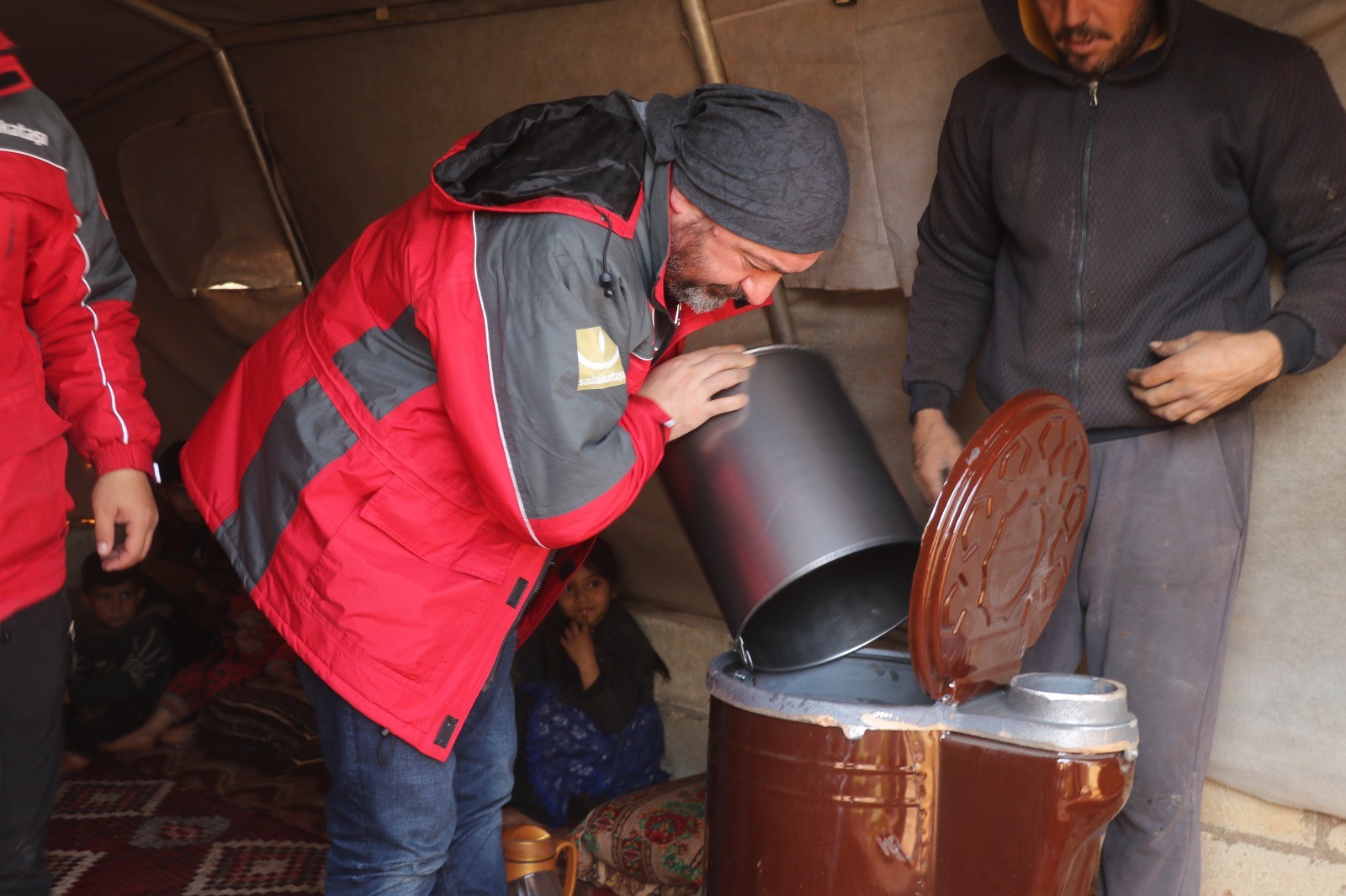 Sadakataşı’ndan İdlib’e kış yardımı