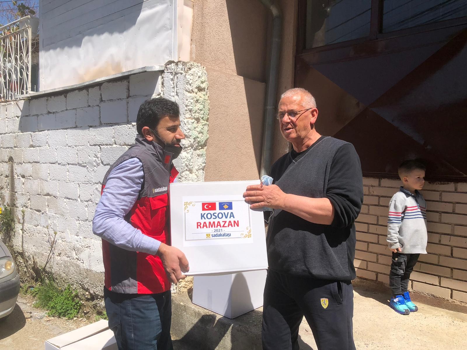 Sadakataşı’ndan Kosova’ya Ramazan yardımı