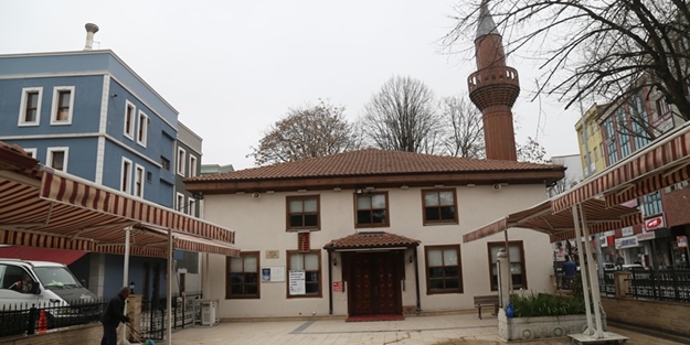 Sade bir başyapıt: Ağa Camii