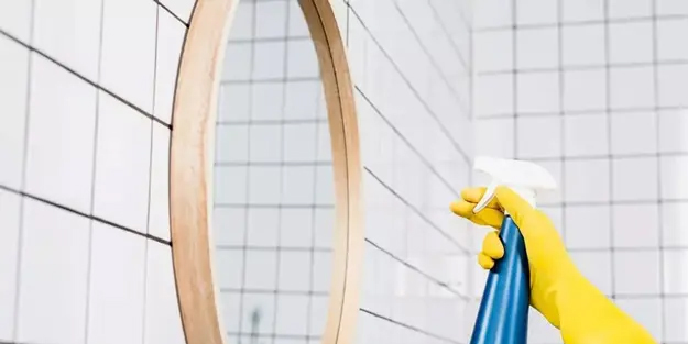 Sadece bir çay kaşığı yetiyor! Aynayı tertemiz yapıyor... Gün size kalsın