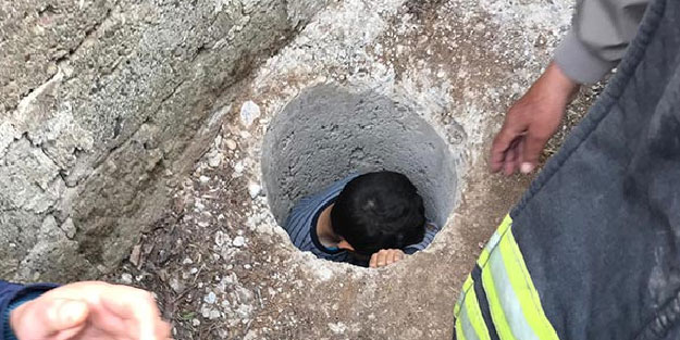 Sadece kafası görünüyordu! İtfaiye son anda kurtardı