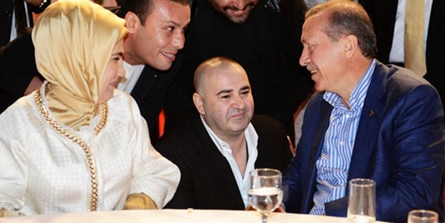 Şafak Sezer sonuna patladı: Soytarılar!