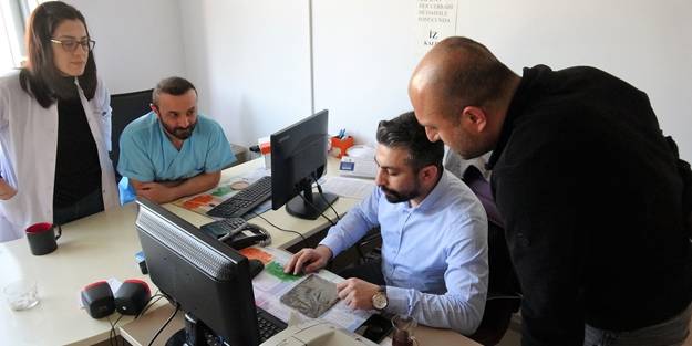 Safra kesesinden çıkanlar doktorları bile şoke etti! Guinness'e başvuru yapacaklar