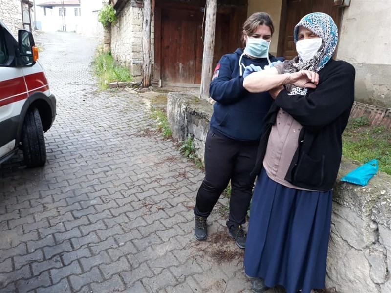 Safranbolu’da vatandaşların ihtiyaçları gideriliyor 