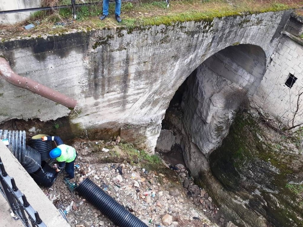 Safranbolu’da yağmur suyu hattı çalışmaları 