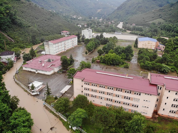 Sağanak Karadeniz'i vurdu! İşte Ordu'da son durum