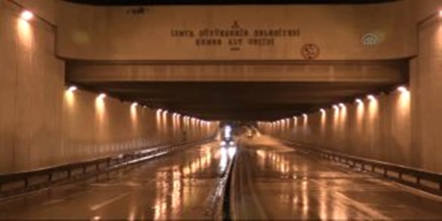 Sağanak yağış hayatı olumsuz etkiledi