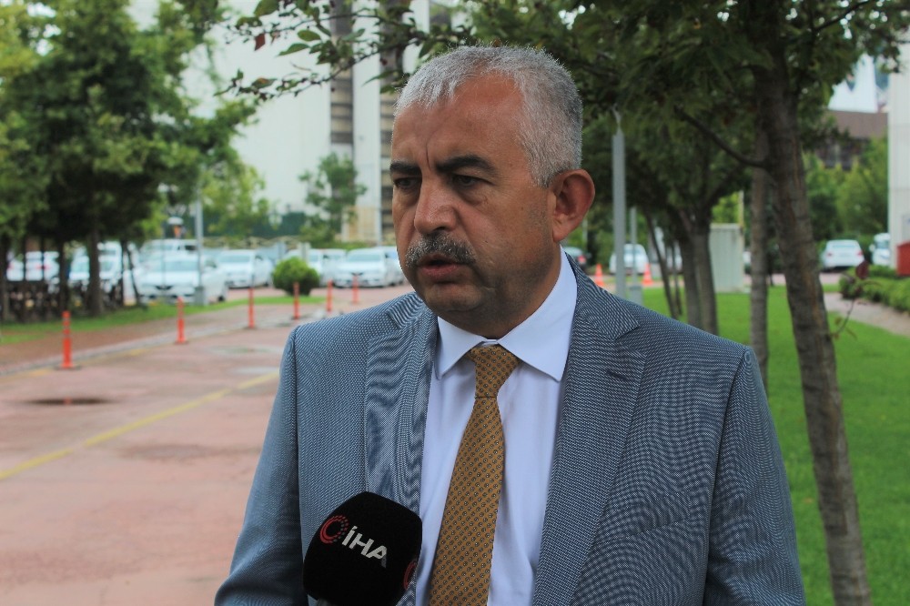 Sağanak yağışın etkili olduğu Kocaeli’de ekiplerden yaşanan olumsuzluklara anında müdahale 
