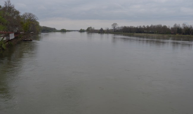 Sağanaklar Tunca ve Meriç nehirlerinin debilerini artırdı