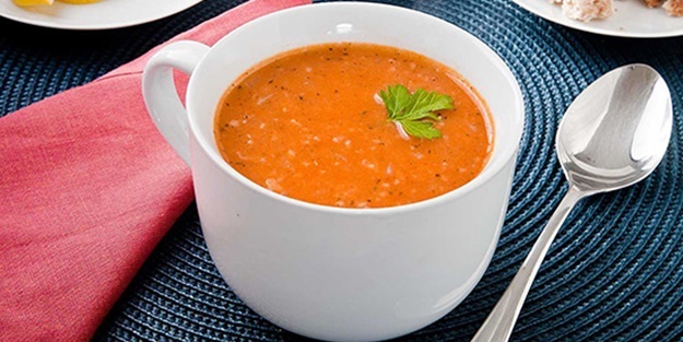 Sağlığınız için çorbayı bardakta için