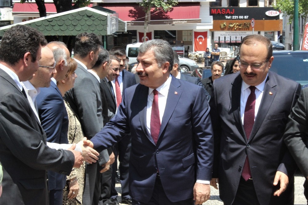 Sağlık Bakanı Fahrettin Koca: 