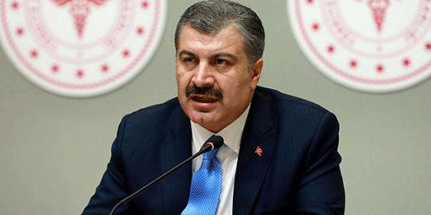 Bakan Koca'nın canlı yayında CNN Türk'te esrarengiz ses! 