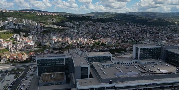 Sağlık Bakanı Koca'dan 17 Ağustos depremine ilişkin videolu paylaşım