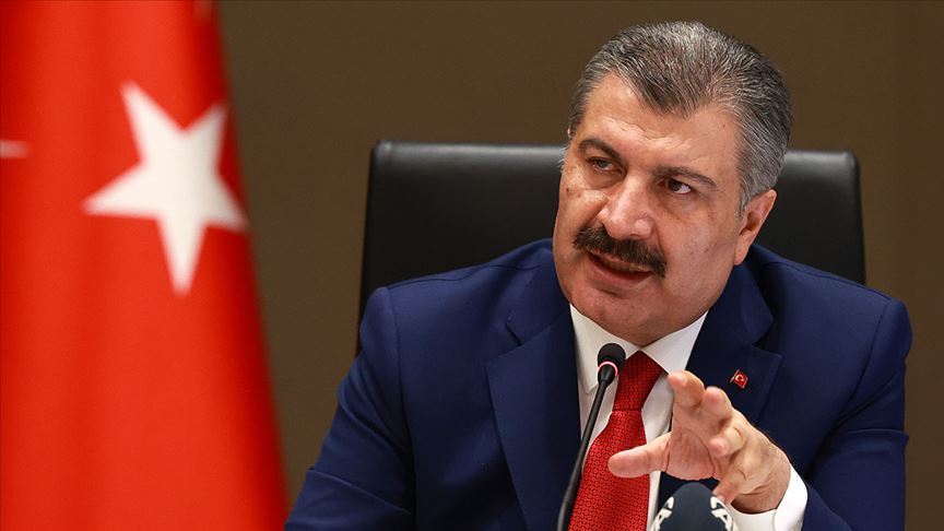 Sağlık Bakanı Koca'dan 'salgınla mücadeleden vazgeçmeyin' mesajı