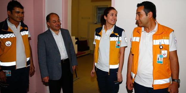 Recep Akdağ'dan 112'ye en baba baskın!