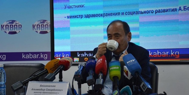 Bakan'ın ne içtiğini duyunca şaşıracaksınız