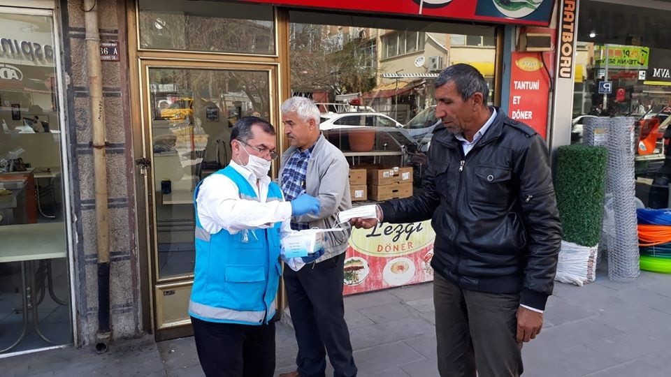 Sağlık Bakanlığınca gönderilen maskelerin günlük olarak dağıtımına başlandı 