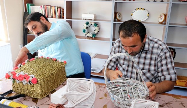 Sağlık Bakanlığınca ruh sağlığı hastalarına el işi terapisi
