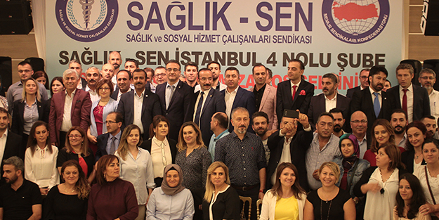 Sağlık çalışanları İstanbul'da bir araya geldi