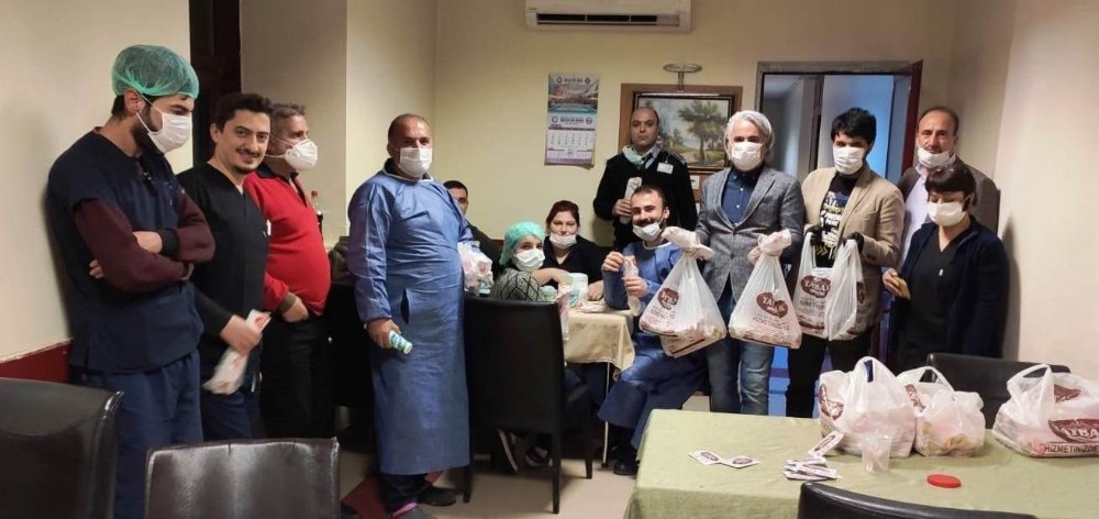 Sağlık çalışanlarına destek devam ediyor 
