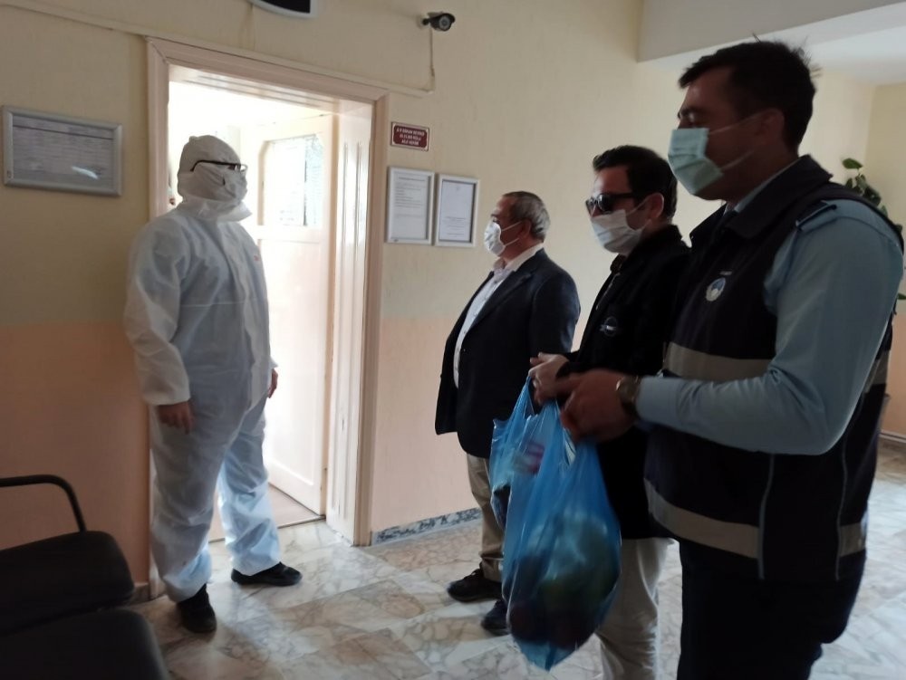 Sağlık çalışanlarına destek ziyareti 