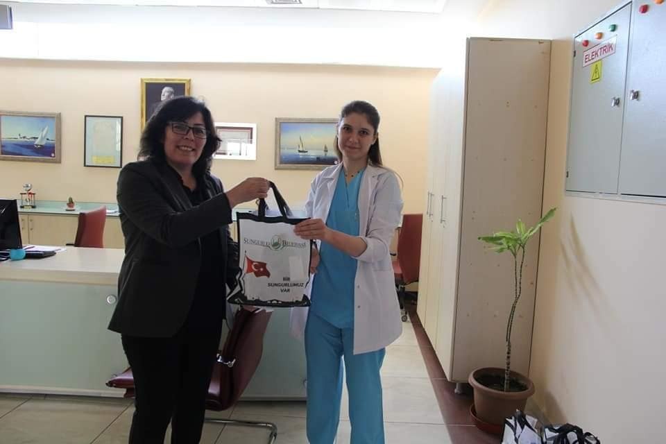 Sağlık çalışanlarına ikram paketi 