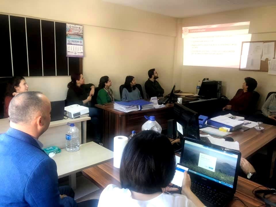 Sağlık çalışanlarına ’Korona virüs’ eğitimi 