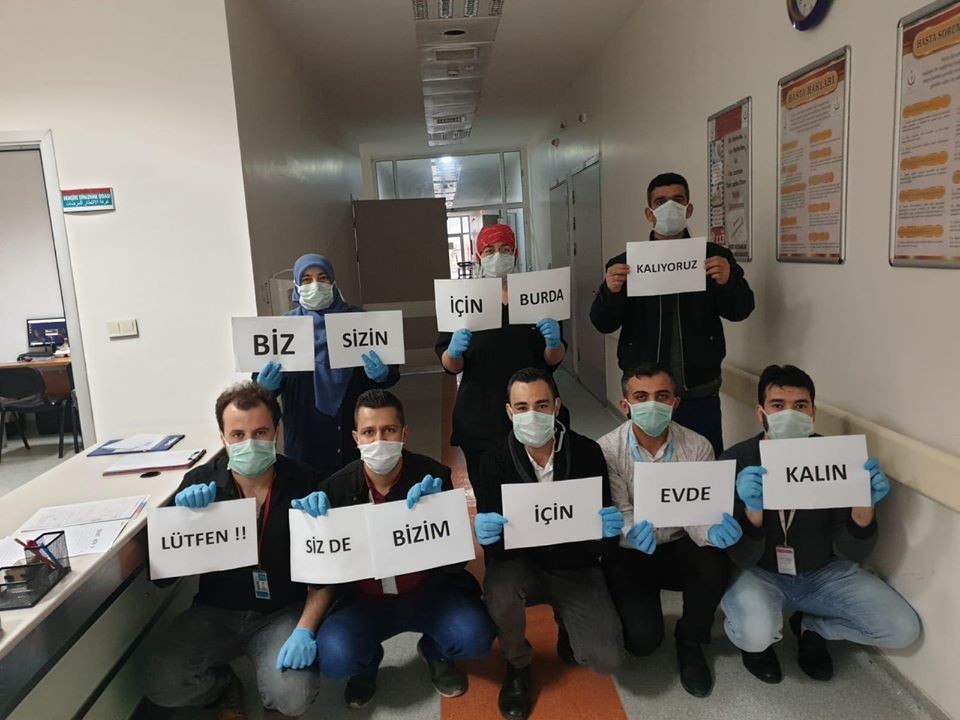 Sağlık çalışanlarından Türkçe ile Arapça 