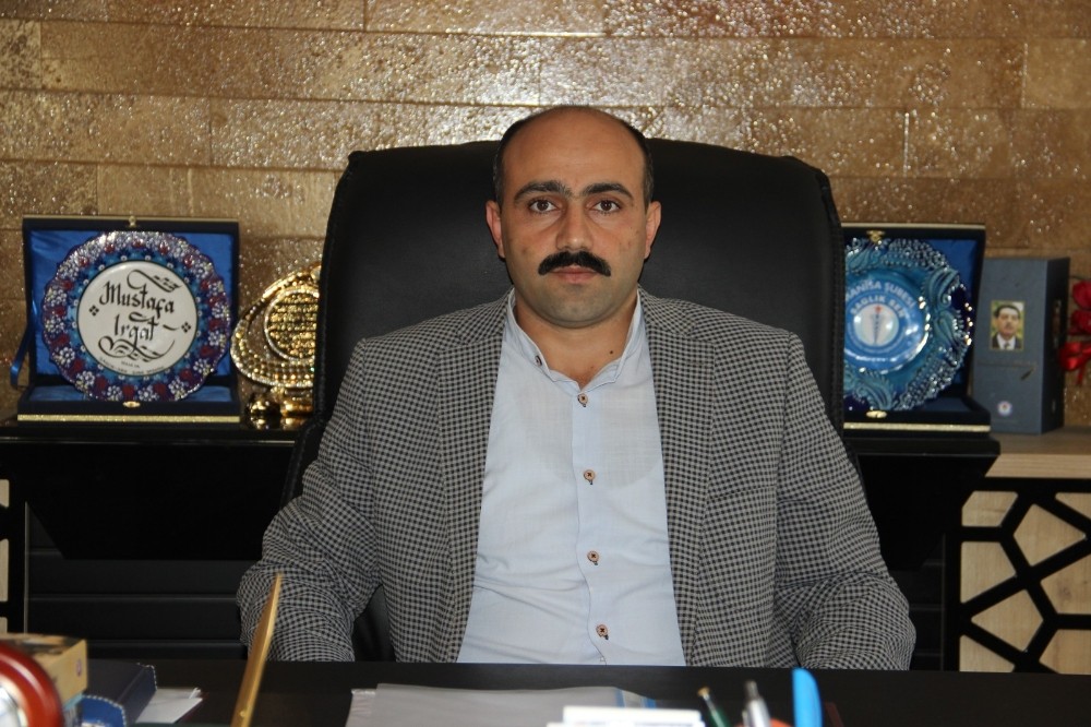 Sağlık çalışanlarının çocuklarından duygulandıran paylaşım 
