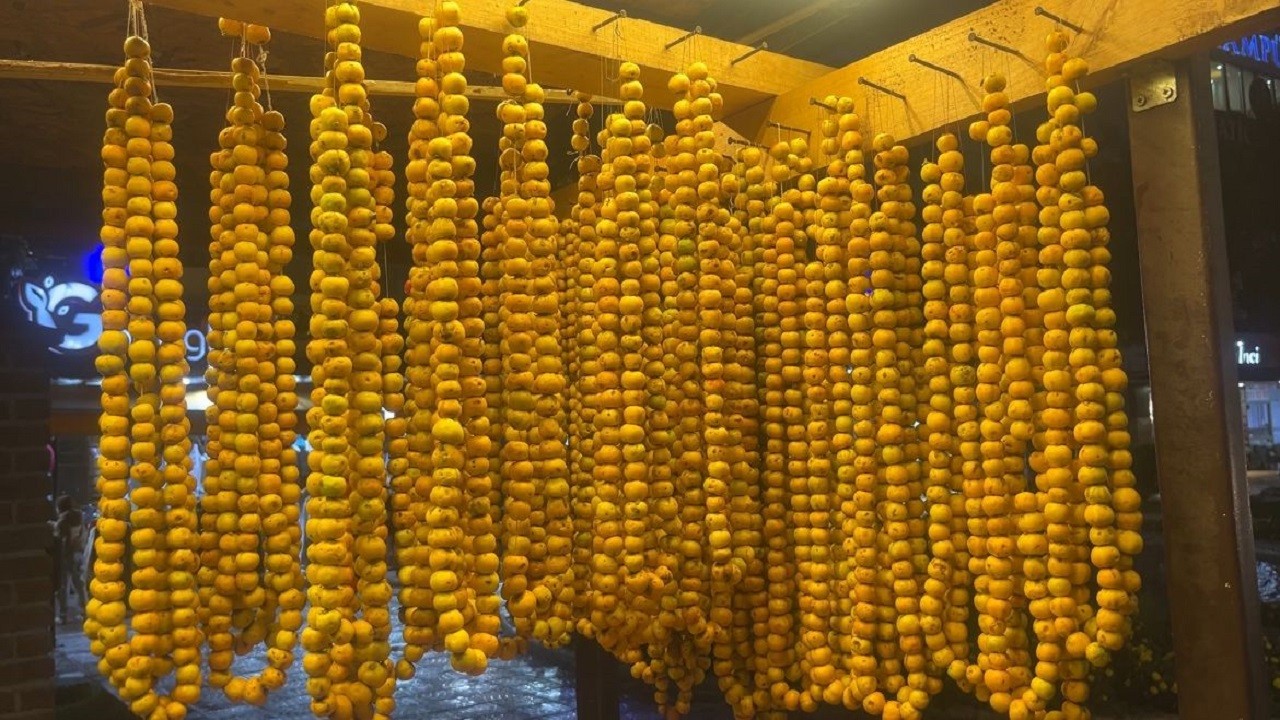 Sağlık deposu diye tüketiliyor! Aman dikkat bu iki meyvenin bilinçsiz tüketimi ciddi sorunlara yol açıyor