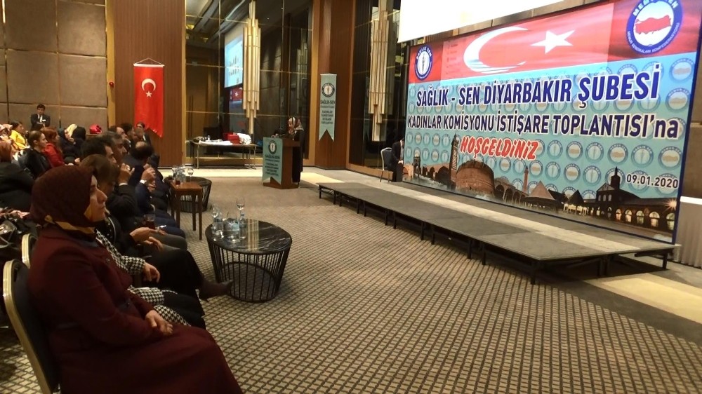 Sağlık-Sen Genel Başkanı Durmuş: “İş ile aile yaşamının uyumlu hale getirilmesinde büyük bir sorumluluğumuz var” 
