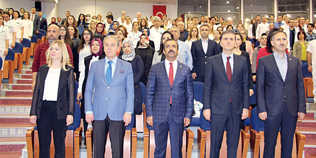 Reformun yükünü sağlıkçılar taşıyor