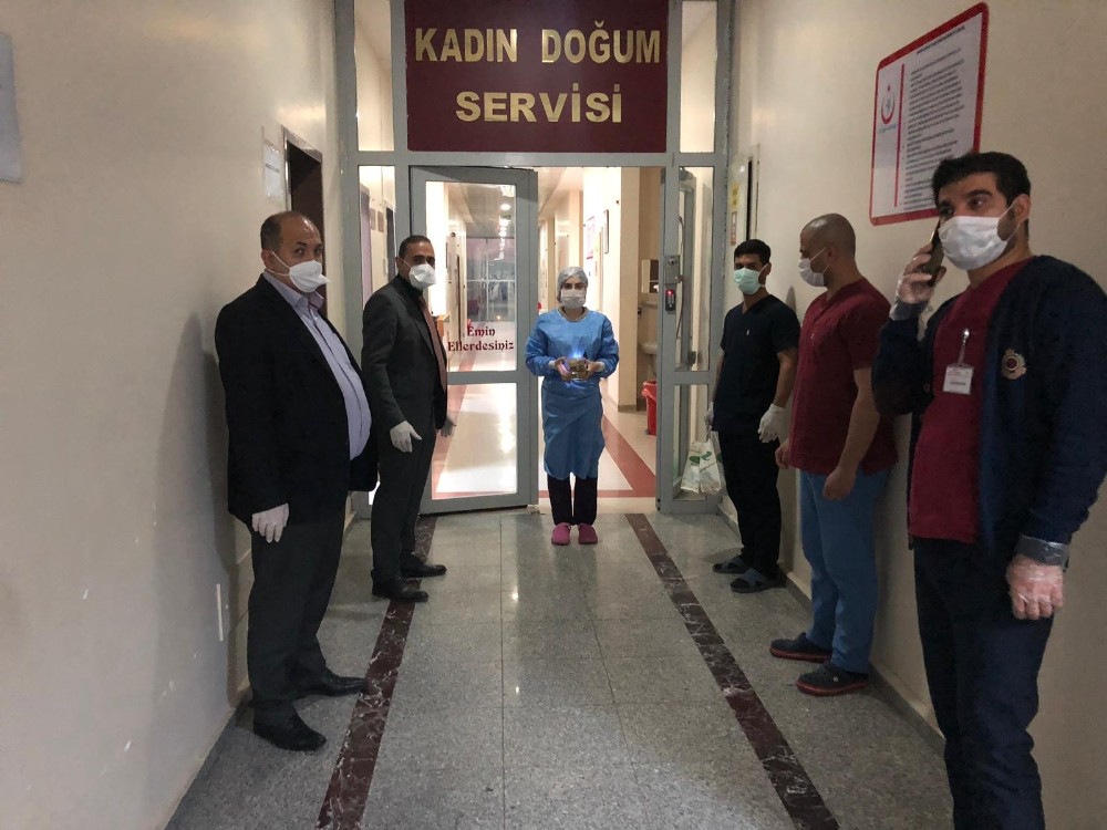 Sağlık-Sen Şırnak Şube Başkanı Uçaş sağlık çalışanları ile bir araya geldi 
