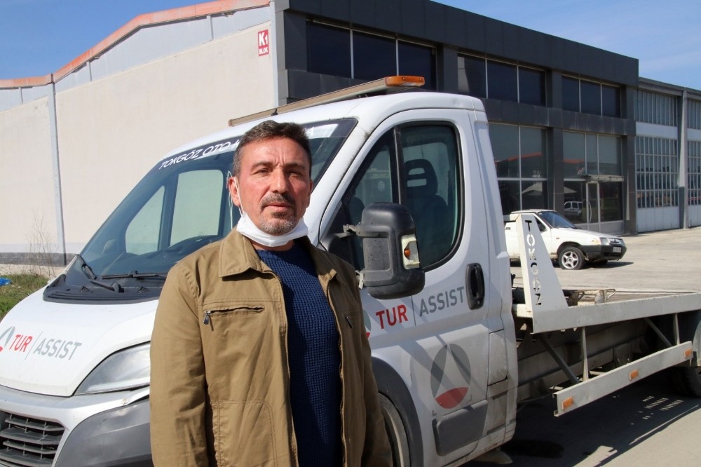Sağlıkçılara bir destek de oto kurtarıcıdan 