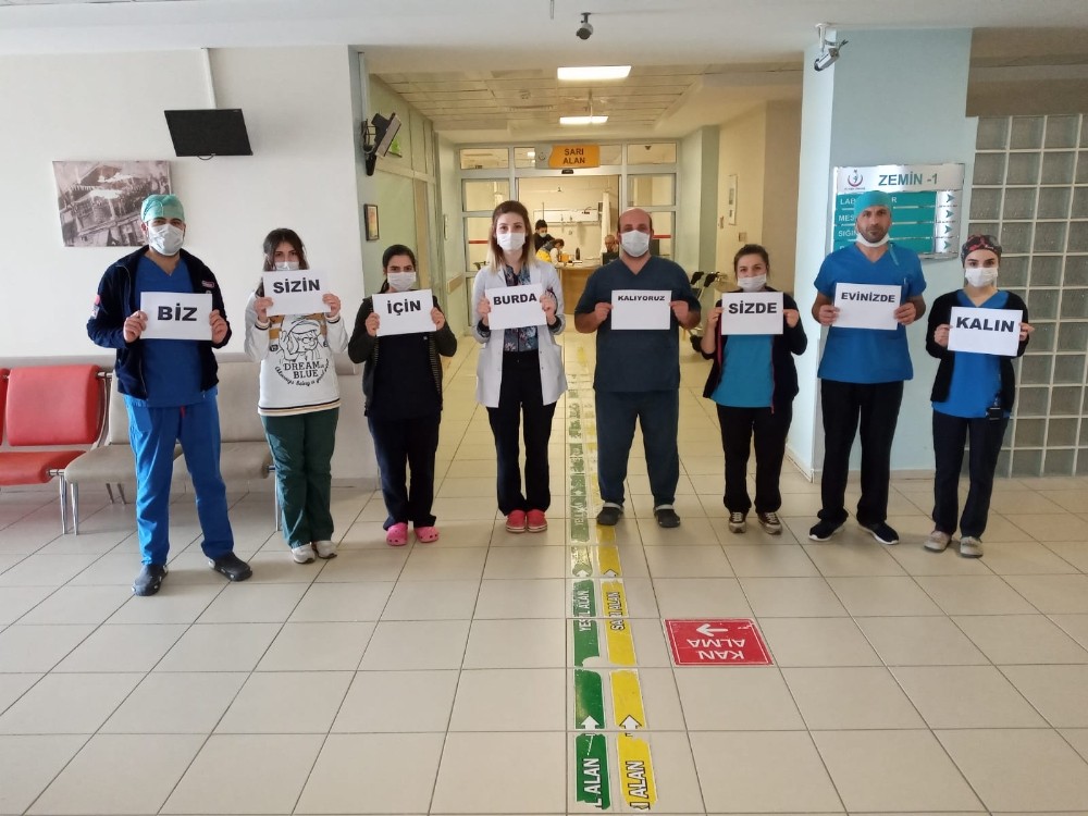 Sağlıkçılardan vatandaşlara 