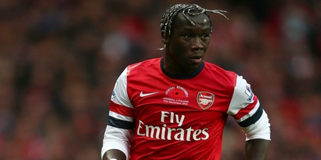 Sagna Arsenal'den gidiyor