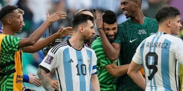 Sahada yenemediler, masabaşında düğmeye bastılar!