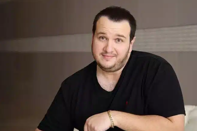 Şahan Gökbakar'dan şaşırtan çıkış! AK Partili o ismi tebrik edince, olanlar oldu