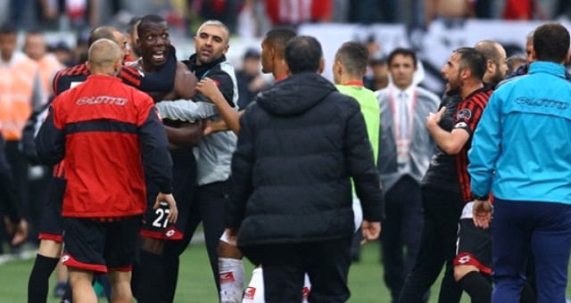 Sahayı terk etmişti! Pogba'dan itiraf geldi