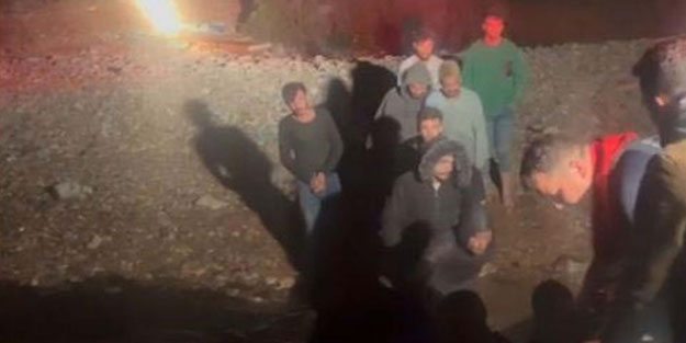 Sahil Güvenlik 17 kaçak göçmeni kurtardı