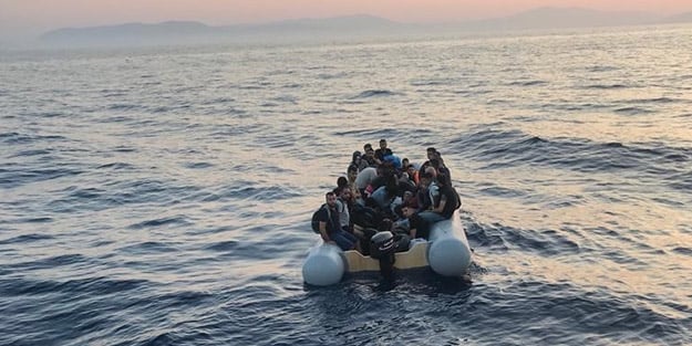 Sahil güvenlikten 2 ayrı operasyon! 56 kişi yakalandı