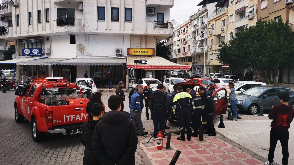 Sahilde ateş yakan vatandaşlar paniğe yol açtı 