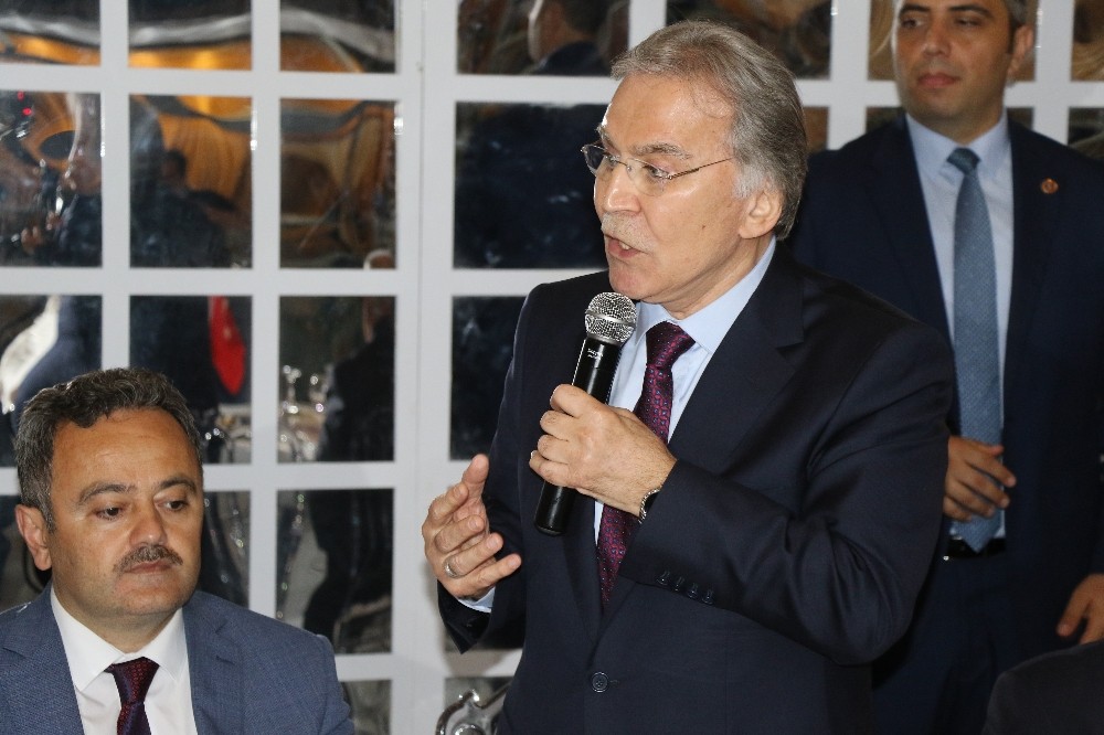 Şahin, “Karabük’te AK Parti olarak başarılı olduğumuzu iddia edemeyiz” 