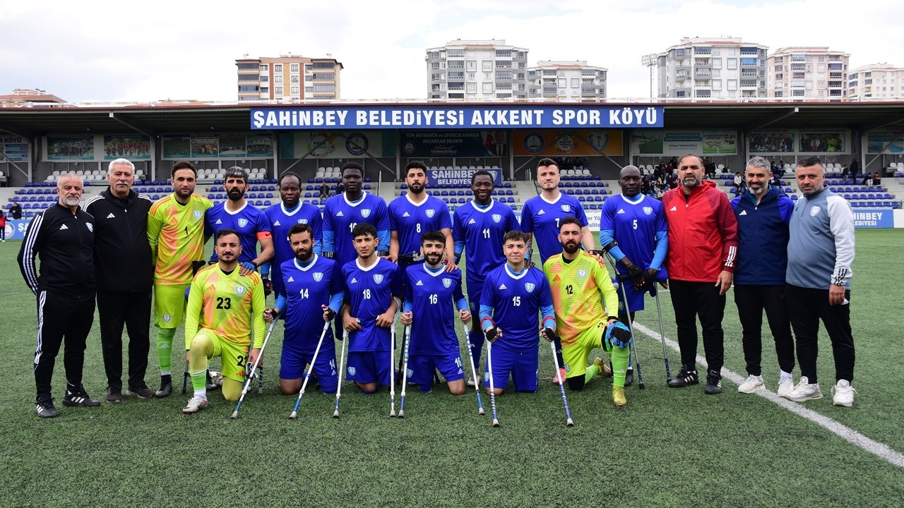 Şahinbey Ampute Futbol Takımı zirve yarışında avantajı kaptı